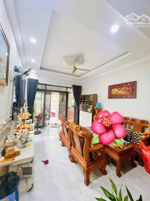 hẻm thông 6m thạch lam 4x16 2 tầng btct giá 6.5 tỷ tl 