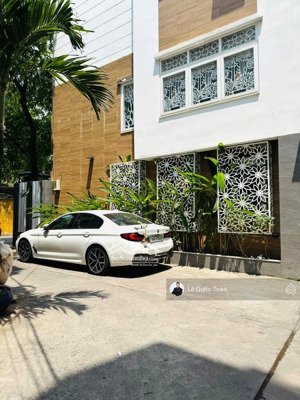 hàng hiếm! góc 2 mt hẻm ô tô phan đăng lưu, dt:5.2x9m, 2 tầng, có thể ở ngay hoặc xây mới, 10 tỷ ty