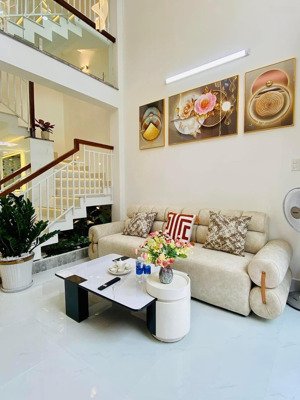 nhà đẹp giá tốt - lê quang định, bình thạnh, tiện ích đầy đủ - vị trí vàng kinh doanh