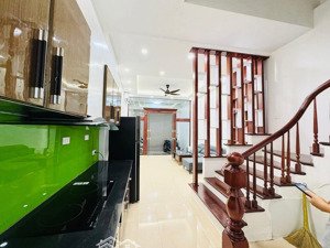 tôn đức thắng - 47m2 - 7 tầng thang máy - full nội thất - 100m ra mặt phố - 11,8tỷ