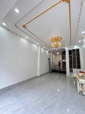 siêu phẩm nhà mặt phố nguyễn viết xuân , hà đông . 5 tầng thang máy . 40m . giá 21 tỷ