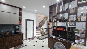 mộ lao, hà đông 53.6m, mt 4.2m, 3 tầng 1 tum, ngõ rộng chỉ 6.9 tỷ.