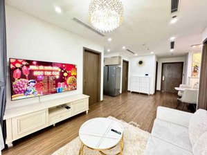 cho thuê 2pn 2vs 75m2 full đồ đẹp west point, giá 18 triệu/tháng , view xịn, gọi em 