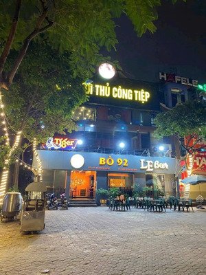 cho thuê mặt phố trung kính, 90m2 x 4 tầng, mt 8m, giá thuê 120 triệu, mọi mô hình kinh doanh