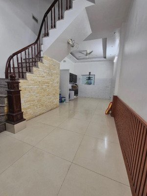 bán nhà 42m nguyễn ngọc nại 5 tầng, mt 4m, ngõ ô tô, ở ngay