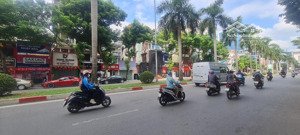 bán căn 85m mặt phố nguyễn khuyến hà đông.