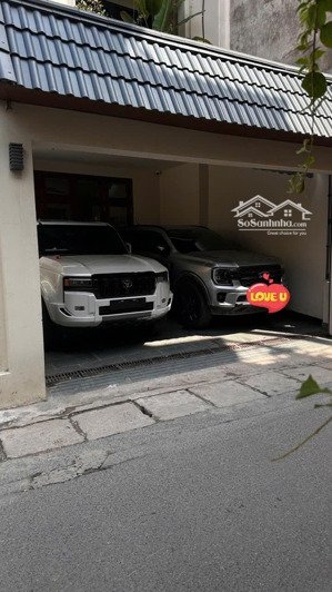 bán nhà riêng ngõ 355 xuân đỉnh,dt 125.5 m2, mt 10m, 5 tầng, 2 ô tô đỗ trong nhà, nở hậu, sổ đỏ.