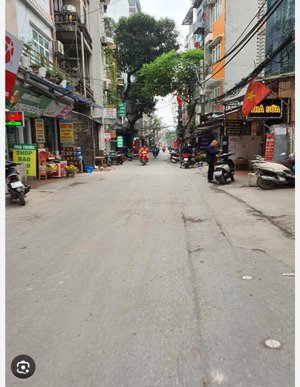 nhà đẹp - mễ trì -5 tầng - 35m2 - ngõ rộng thoáng- 10m ra cotainer tránh - khu dân cư đông đúc