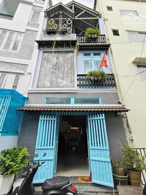 hẻm xe hơi 1 trục - gần chợ bà chiểu - 3 tầng btct - 52m2 - ngang gần 5m - 2 mặt hẻm sát mặt tiền