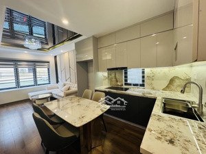 duy nhất, nhà đẹp 63m² x 8 tầng tại thạch bàn, cách phố 10m, giá 14 tỷ.