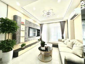 bán nhà hoàng hoa thám, 6t thang máy, ngõ thông 50m ra phố, ba gác phi tận cửa, trước nhà rộng sáng