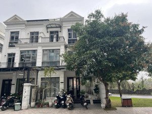 lô góc vinhomes riverside -2 mặt tiền, vị trí kim cương,vừa ở vừa cho thuê, sinh lời đỉnh cao