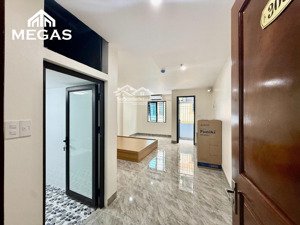 cho thuê studio tách bếp ban công rộng rãi ngay lê đức thọ - bên xe mỹ đình - lê quang đạo