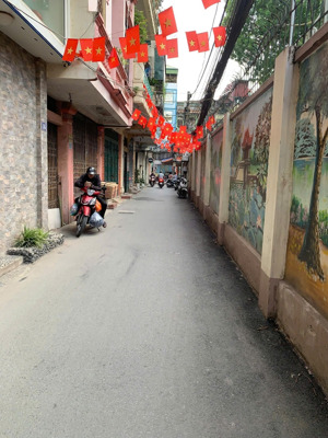 bán nhà ngõ 124 khương trung 46m2, 3 tầng, 12,3 tỷ, thông ngõ 93 vũ tống phan giá tốt