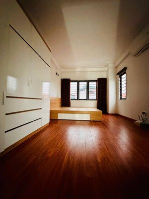 bán nr 4pn, 4wc, 31m2 ở xã hữu hòa, 6,1 tỷ giá cực chất