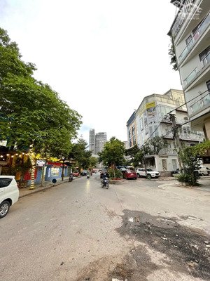 hiếm, 8 tỷ hơn! bán nhà xuân la, tây hồ - giáp ngoại giao đoàn 60m2, 5t - gần phố, ô tô - dân xây