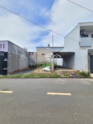 bán gấp đất gần eaon mall thuận an 1tỷ650/105m2 dân cư đông đúc thích hợp kinh doanh, đầu tư - shr