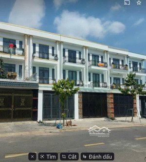 cho thuê nhà 2 lầu 4pn full nội thất 13tr kcn nam tân uyên mở rộng phường uyên hưng tân uyên