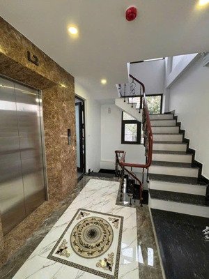 hồng tiến - cho thuê văn phòng - 100m2 - mới đẹp - 12tr