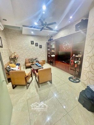 khu vip bàu cát nguyễn hồng đào tân bình, gần ga metro, xe hơi ngủ nhà, dt 4.2x26, chỉ 13.x tỳ