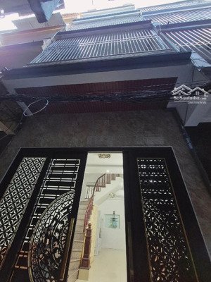 bán nhà 5 tầng siêu hiếm nguyễn ngọc nại-thanh xuân, ô tô lùi cửa, 15m ra phố. dt 42m2, mt 3,97m.