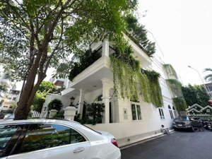 khan hiếm! bán gấp biệt thự siêu đẹp mặt tiền ngay phan đăng lưu, bình thạnh 7x15m 5 tầng giá 27 tỷ