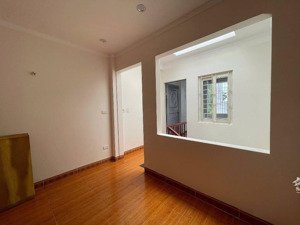 bán nhà bến phà bà triệu, 35m2, gần ô tô, quy hoạch mở đường, loanh quanh 6 tỷ