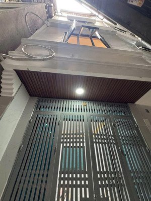 bán căn văn hương dt 35m 4t mt 3.6 m giá 6.95 tỷ đống đa hà nội.nhà mặt ngõ. 2 thoáng, kinh doanh.