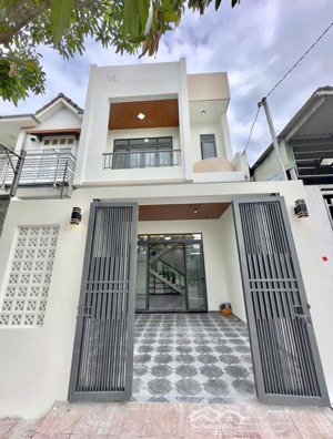 bán gấp nhà riêng ,dt 56m2,ngang 4x14m giá chỉ 2,85 tỷ tl,đường dương quảng hàm,p.6, gò vấp