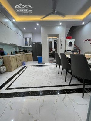 bán nhà vương thừa vũ - hoàng văn thái - thanh xuân, diện tích 84m2 x 4 tầng, ô tô qua, giá 22 tỷ