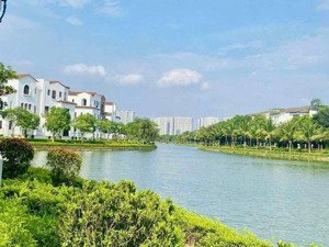 bán nhanh hoa hậu shophouse căn góc khu đô thị vinhomes thăng long