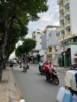 mặt tiền phạm văn chí - đoạn đẹp kinh doanh đông đúc