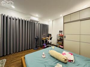 Cần Tiền Bán Nhà Sài Đồng, Long Biên 45m2, 6T chỉ 6,62 tỷ