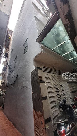 bán nhà lô góc dương văn bé hai bà trưng. 50m ra phố. dt 35m2 5tầng, mt 4,5m mới đẹp, full nội thất