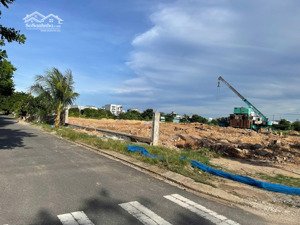 bán đất đường phạm duy tốn, hoà xuân, đà nẵng, đối diện trường tiểu học. liên hệ my 