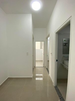 cho thuê căn hộ topaz home 2, 58m2(2pn), lầu cao view đẹp thoáng mát. nhà có nội thất cơ bản