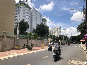 4 lô đất liền kề, gần phần mềm quang trung, giáp gò vấp, góc 2mt giá chưa đến 4 tỷ đồng