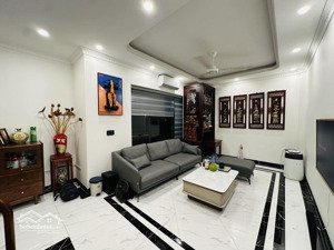 6,6 tỷ - nhà sài đồng - 45m2 - đầy đủ nội thất ở luôn - hiếm