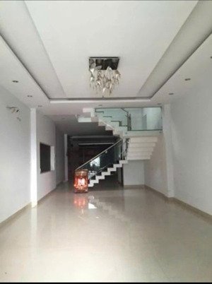 (ncc) cho thuê nhà 3 tầng mặt tiền nguyễn tất thành, hải châu
