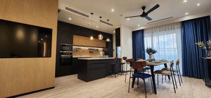 cần cho thuê căn hộ hà đô. full nt, 2pn, 2wc. dt: 86m². giá 23tr/th. lh: 