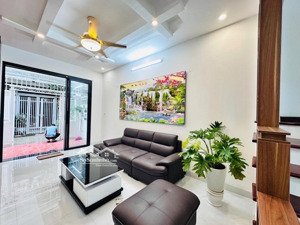bán gấp nhà riêng tại quan hoa, 14 tỷ, 47m2, 4 tầng, view đẹp, cầu giấy, hà nội