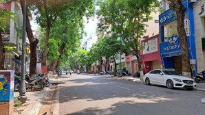 bán nhà mặt phố bà triệu, 200m2, mặt tiền 5.5m, xây tòa kinh doanh đẹp!