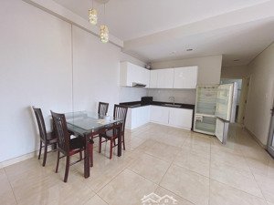 cần cho thuê gấp căn hộ luxcity 85m2 3pn 2wc ntcb chỉ 12tr/tháng, lầu cao thoáng mát