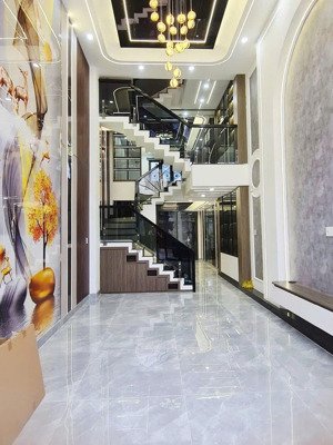 bán gấp nhà chính chủ thích quảng đức - phường 4 - phú nhuận. dt 58m2 (4.1x14m) - shr