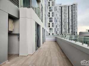 bán nhanh 2pn - 2wc dt 96m2 có sân vườn giá 5,1 tỷ all 102%, view nội khu thoáng mát