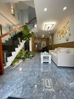 bán gấp nhà riêng tại bia truyền thống, 7tỷ350, 50m2, 5pn, 6wc, đẹp, chính chủ giảm giá sâu