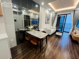 CHO THUÊ 2PN, 2WC, full đồ cao cấp 11tr/tháng bao phí quản lý, internet. LH 0987364866