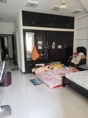 đối diện công viên đường số 25 - dt: 5x20 - 3 tầng sân thượng - em tuấn: 