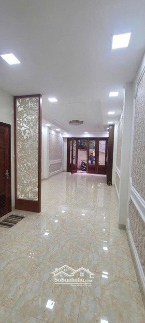 siêu phẩm võng thị - khu phân lô, 2 nhà ra oto tránh, vài bước ra hồ tây!!! an sinh tốt