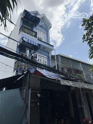 nhà 3 tầng -nở hậu đẹp - mt hẻm xe hơi quay đầu - hẻm thông - phú thuận quận 7